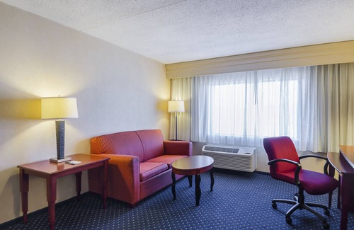 Revere Hotel | Quality Inn Boston - Revere