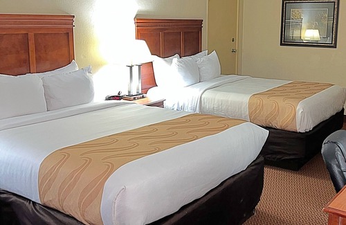 Chickasha Hotel | Quality Inn Chickasha