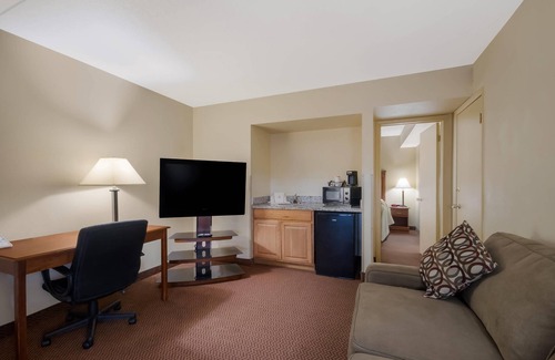 Chickasha Hotel | Quality Inn Chickasha