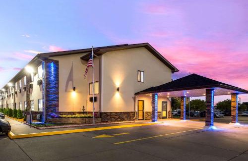 Galesburg Hotel | Quality Inn Galesburg near US Highway 34 and I-74