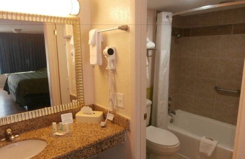 Flemington Hotel | Quality Inn Hinesville - Fort Stewart Area