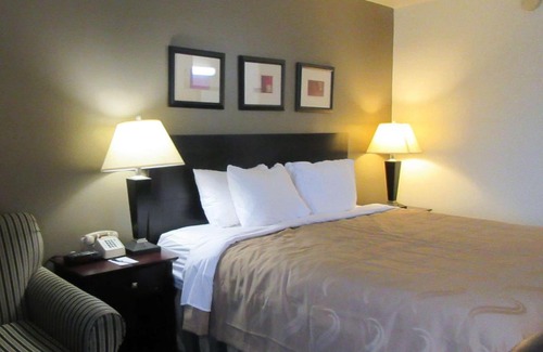 Del Camino Hotel | Quality Inn Longmont
