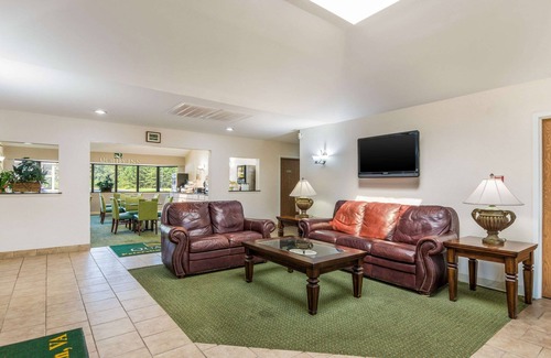 Petersburg Hotel | Quality Inn Petersburg Fort Lee Area
