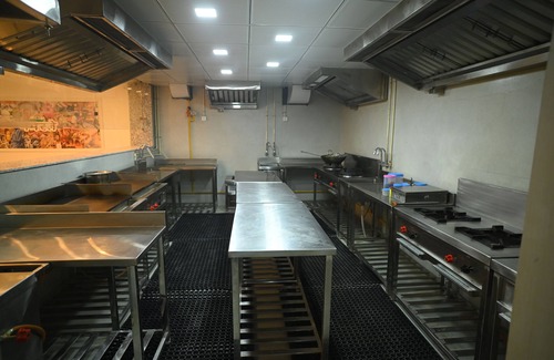 Faizabad Hotel | Quality Inn Rama Ayodhya