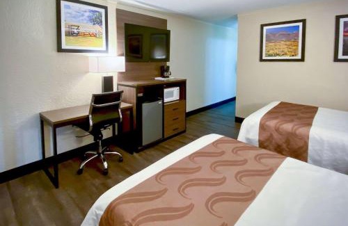 El Paso Hotel | Quality Inn & Suites Airport