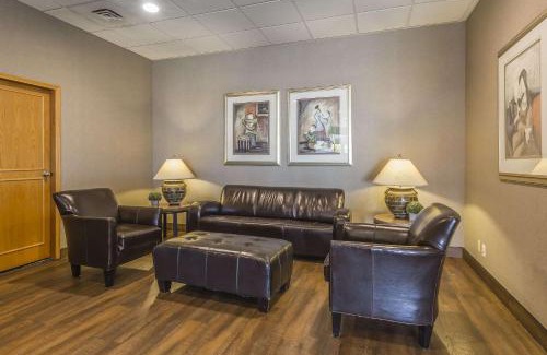 Saskatoon Hotel | Quality Inn & Suites