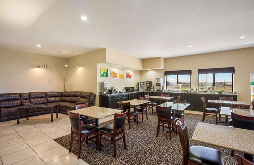 Caseyville Hotel | Quality Inn & Suites Caseyville - St. Louis
