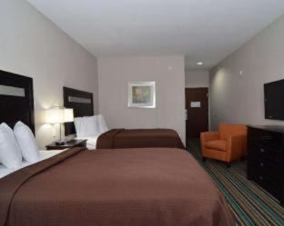 Kenedy Hotel | Quality Inn & Suites Kenedy - Karnes City