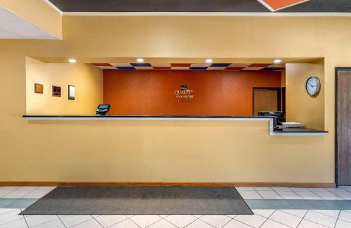 Lenexa Hotel | Quality Inn & Suites Lenexa Kansas City