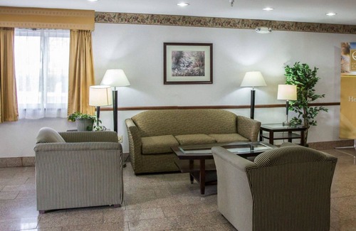 Loves Park Hotel | Quality Inn & Suites Loves Park near Rockford