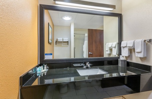 Sandusky Hotel | Quality Inn & Suites Sandusky
