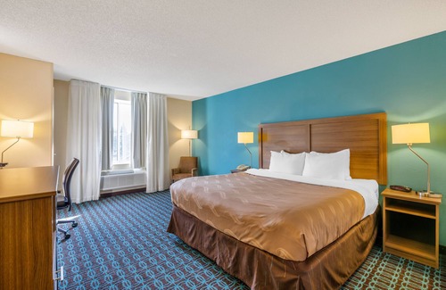 Sandusky Hotel | Quality Inn & Suites Sandusky