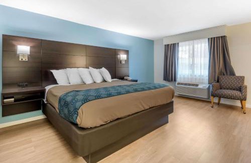 Lincoln Hotel | Quality Inn & Suites
