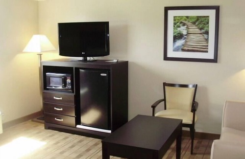 Bairdford Hotel | Quality Inn & Suites