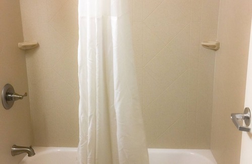 Vidalia Hotel | Quality Inn & Suites Vidalia