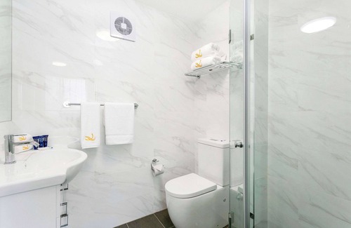 Haberfield Hotel | Quality Inn Sunshine Haberfield