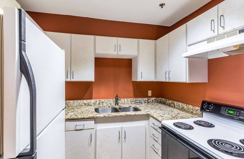 Cedar Park Hotel | Quality Inn