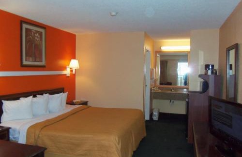 Greer Hotel | Quality Inn