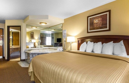 La Crosse Hotel | Quality Inn