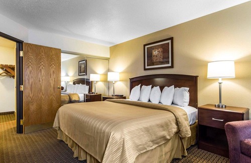 La Crosse Hotel | Quality Inn