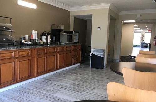 Northwest Pensacola Hotel | Quality Inn