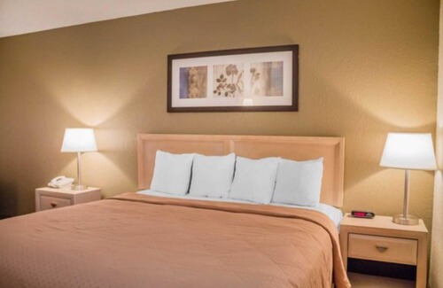 Port Clinton Hotel | Quality Inn
