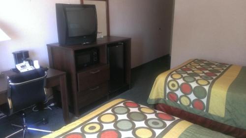West Haven Hotel | Quality Inn