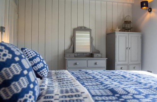 Aberporth House | Quarry House Aberporth