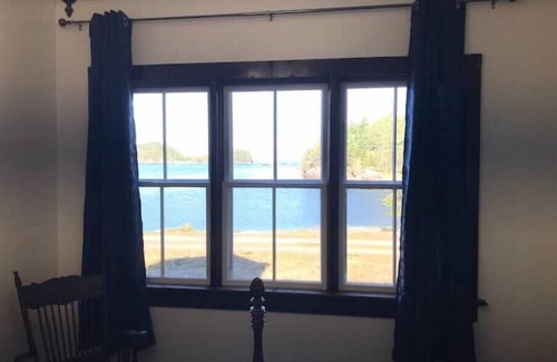 Newfoundland House | Quarry House- Outport Serenity at its Best!