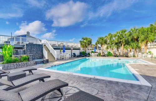 Galveston Apartment | quarter Mi to Seawall Relaxing Galveston Condo!