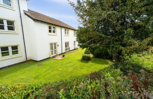 Keswick Cottage | Quaver Cottage - a cottage that sleeps 4 guests in 2 bedrooms