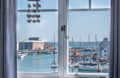 Weymouth Apartment | Quay View Apartment - Four Bedroom Apartment, Sleeps 8