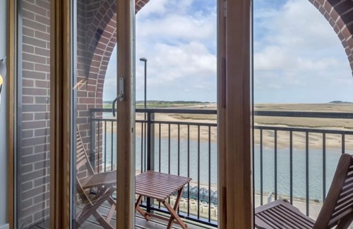 Wells-next-the-Sea Apartment | Quayside Lookout, Wells-next-the-Sea, Norfolk