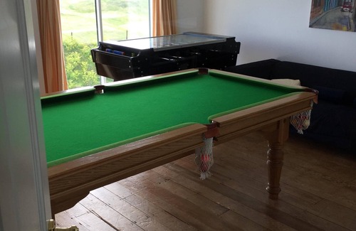 Sheringham House | Queen Mary House: Very large holiday home with superb sea views