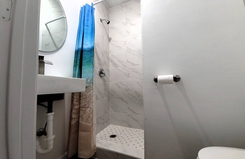 Tallahassee Apartment | Queen room: in a duplex nr FSU, private bath-1n