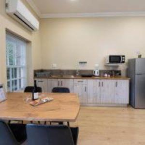Oudtshoorn Apartment | Queen's Residences by BON Hotels