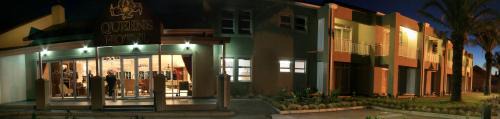 Komani Hotel | Queens Casino and Hotel