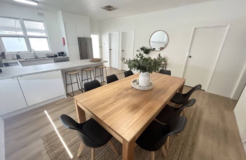Moonta Bay Apartment | Queens Corner - Freshly Renovated Home in Moonta Bay