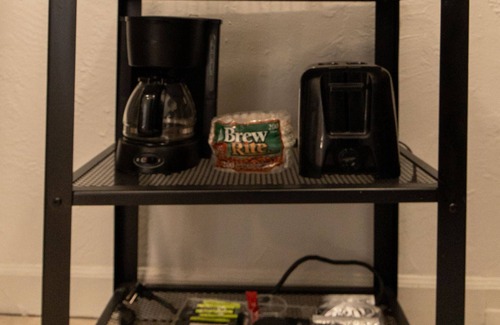 Overtown Condo | Queens Cozy Condo near Downtown/Airport with WiFi, AC in charming Miami