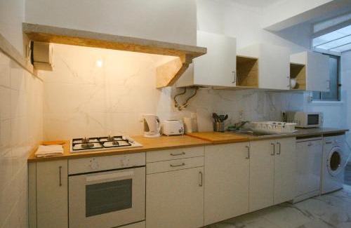 Carvoeira House | Queluz Residence