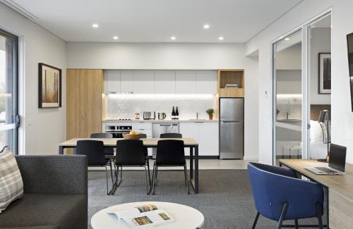Orange Apartment | Quest Orange
