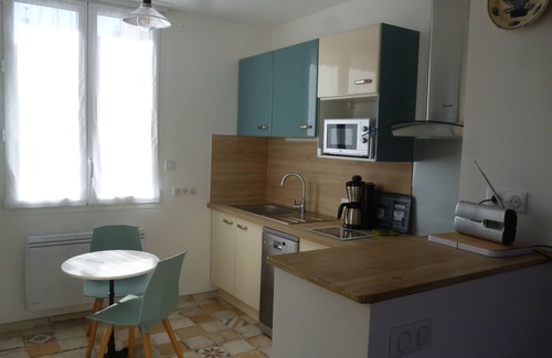 Quimper House | Quiet, 3-star holiday home with terrace and garden overlooking the Odet river