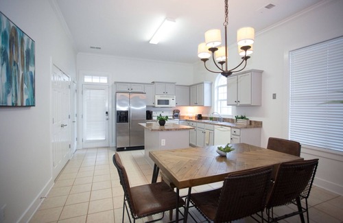 Bessemer House | Quiet 3BR 2 Bath 1-level home, Fast Internet, Comfortable