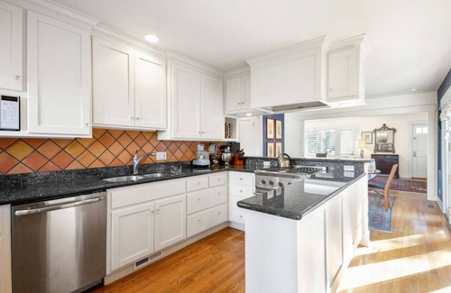 Crescent Park House | Quiet 5 Beds Kid-Friendly Mins to DTWN & Stanford