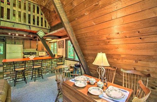 Rumney Cabin | Quiet A-Frame Cabin on Creek with Private Deck!