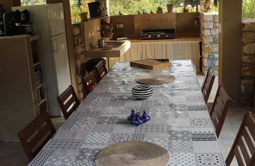 Saint-Victor-des-Oules House | Quiet, air-conditioned, not overlooked, HEATED SWIMMING POOL, 10min from Uzès for 10 and 4 children