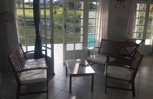 Riviere-Pilote Villa | Quiet, airy villa 10 minutes' drive from the beach