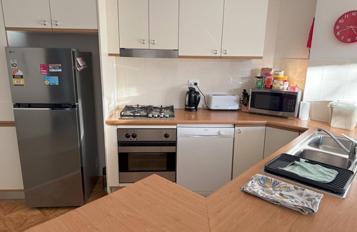 Erskineville Apartment | Quiet and convenient