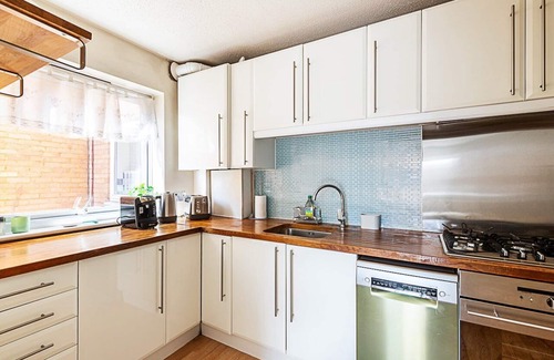 Wimbledon Apartment | Quiet and cosy 2-bed in Wimbledon