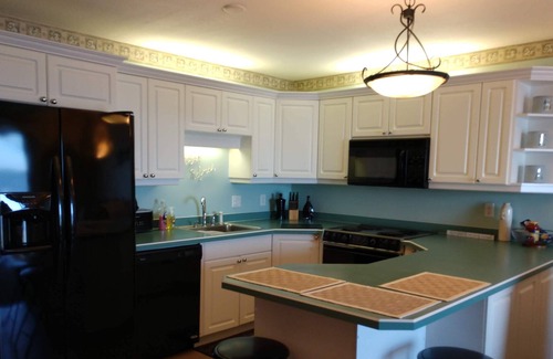 Gulf Breeze Condo | Quiet and cozy apartment on the sound